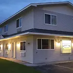 Mackinaw Budget Inn