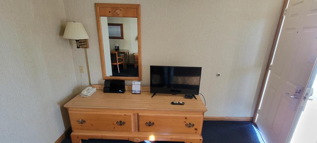 Motel Mackinaw Budget