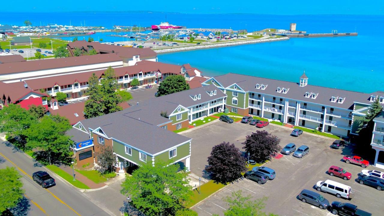 Comfort Lakeside 2* Mackinaw City
