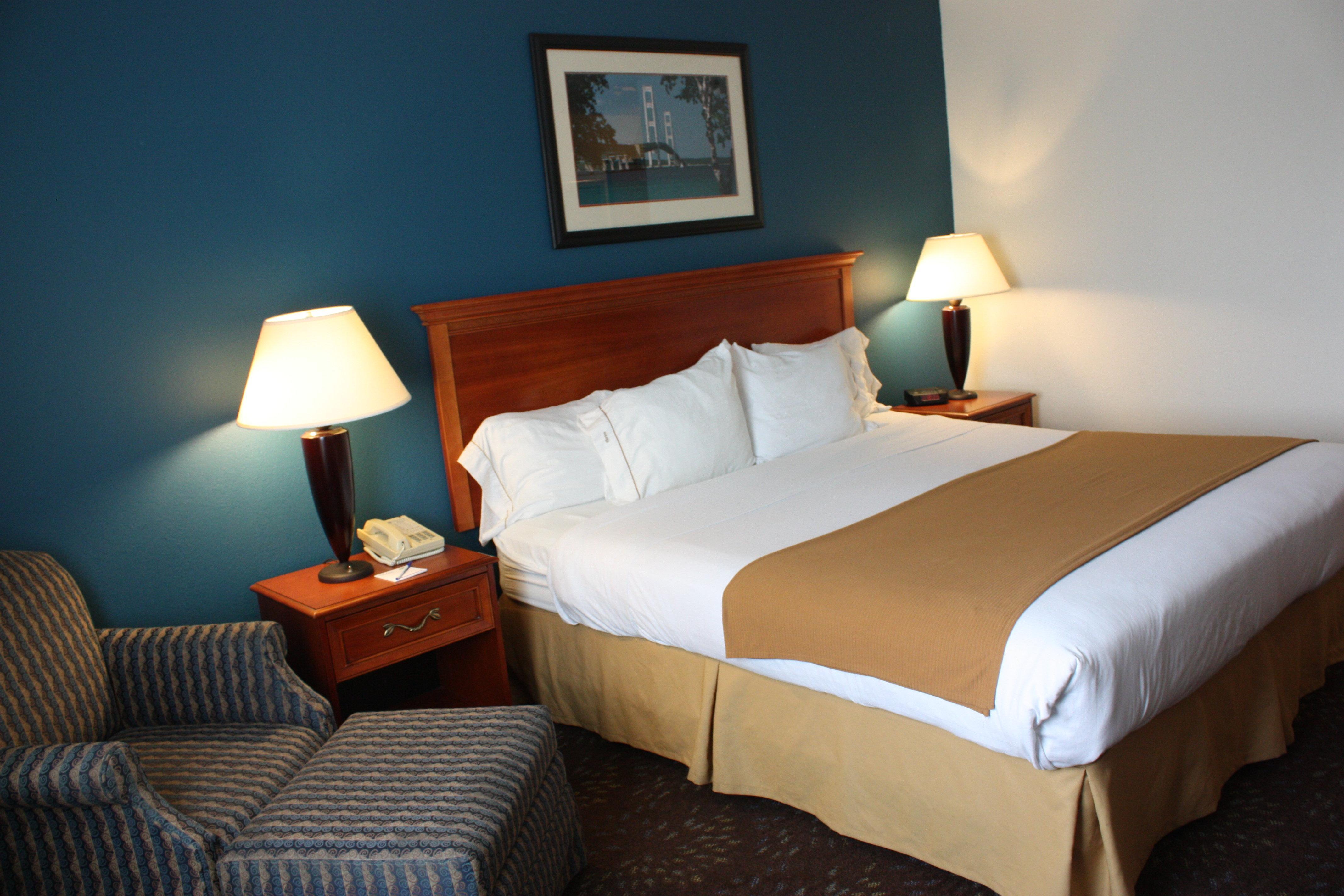 Hotel Express Mackinaw By Ihg Mackinaw City