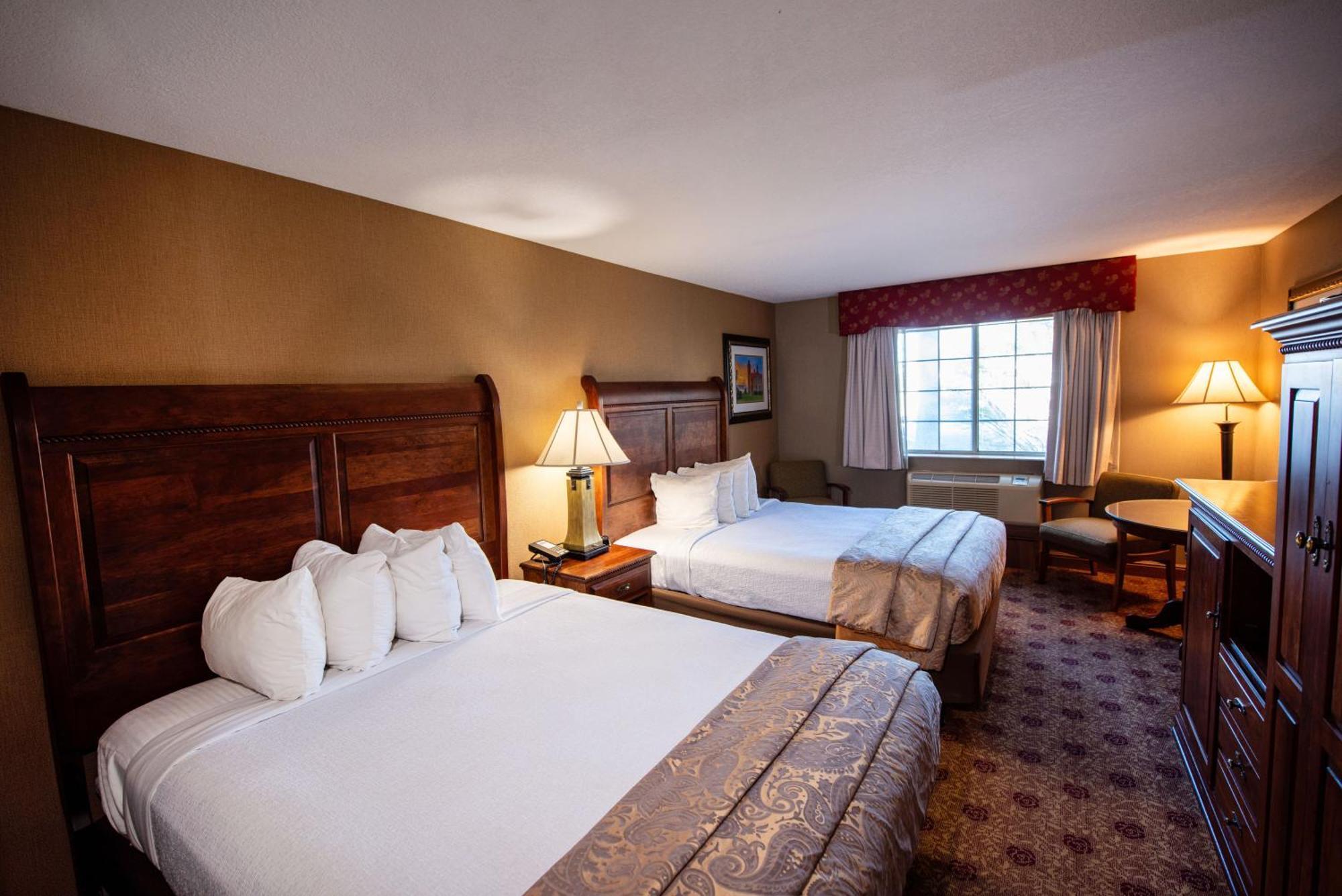 Hotel Hamilton Select Beachfront Mackinaw 3*