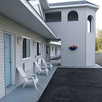 Motel Mackinaw Budget 2*