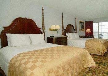 Hamilton Select Beachfront Mackinaw Hotel Mackinaw City
