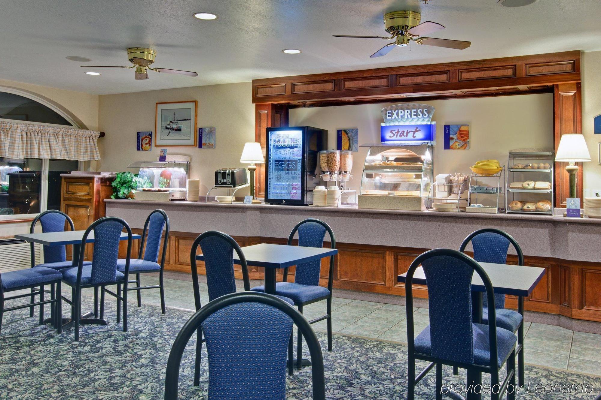 Express Mackinaw By Ihg Hotel Mackinaw City