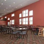 Crown Choice Inn & Suites Lakeview And Waterpark