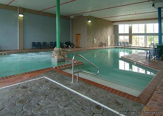 Crown Choice & Lakeview And Waterpark