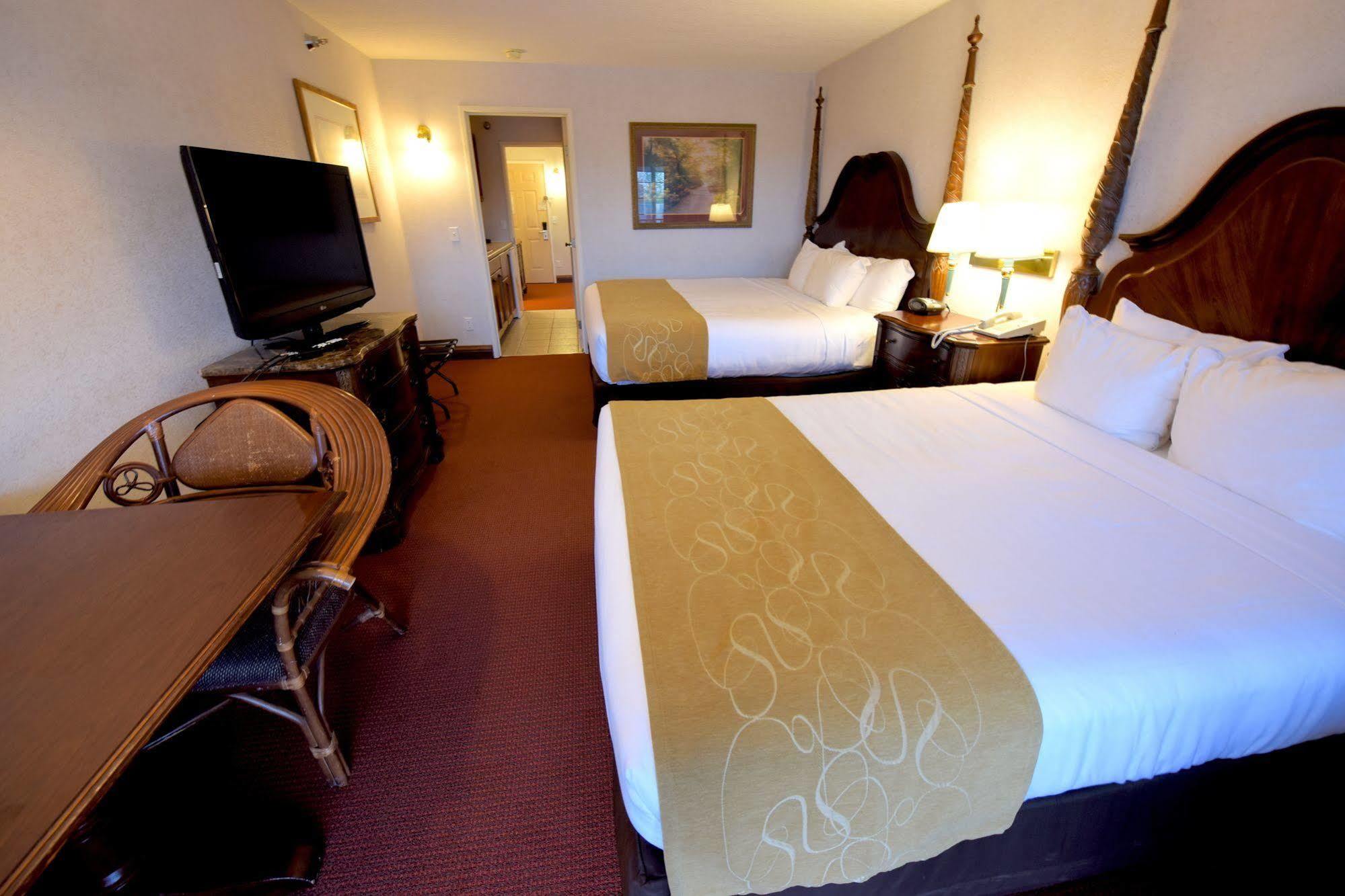 Hotel Crown Choice & Lakeview And Waterpark 3*